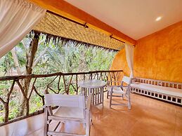 Coco Sunset Beach Resort