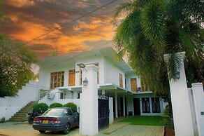 River Shade Inn