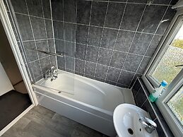 Duplex Sleeps 4 With Pets Allowed