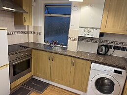 Duplex Sleeps 4 With Pets Allowed