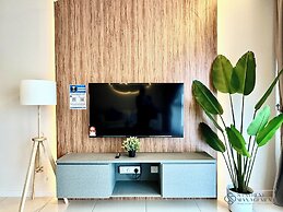 Elysia Park Residence by Stayrene