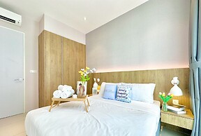 Elysia Park Residence by Stayrene