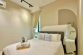 Elysia Park Residence by Stayrene