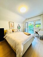 Garden Villa by Danube  16 Guests