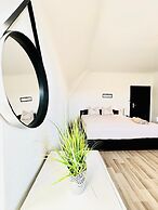 Garden Villa by Danube  16 Guests