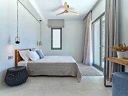 Luxury Villa Serenely