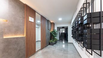 MoHost Sabina - Luxury with Balcony