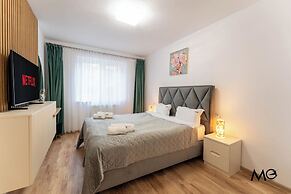 MoHost Sabina - Luxury with Balcony