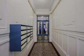 Sublim AC Apartment Center of Paris