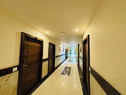 Col's Hotel Uphaar