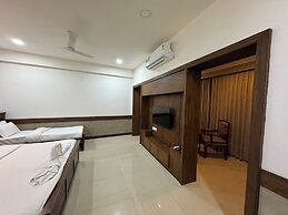 Col's Hotel Uphaar