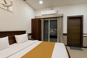 Col's Hotel Uphaar