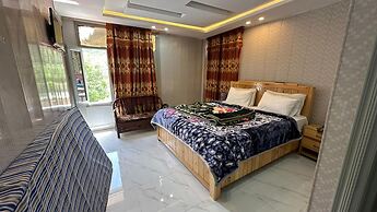 Himaliya Inn Hotel & Restaurant