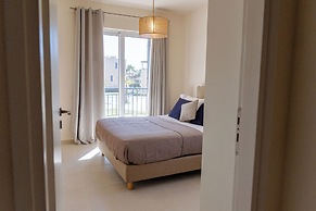 Phaedrus Living: Seaside Thalassa Cretan 101