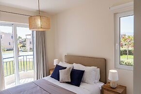 Phaedrus Living: Seaside Thalassa Cretan 101