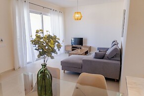 Phaedrus Living: Seaside Thalassa Cretan 101