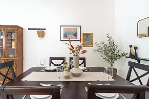 Arty Haven Spacious 3BR House in Larnaca