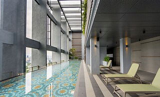 Millerz Square Sky Pool & Ham