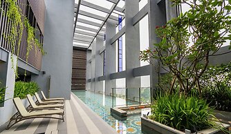 Millerz Square Sky Pool & Ham
