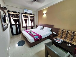 Hotel U K Palace Puri