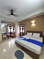 Hotel U K Palace Puri