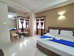 Hotel U K Palace Puri