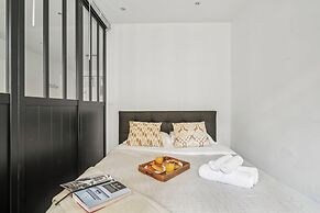 Modern Central Paris Flat by Les Halles