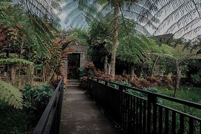 Jambu Klutuk Resort