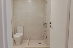 Phaedrus Living: Seaside Thalassa Cretan D101