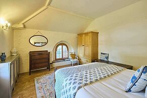 Host Stay The Chapel