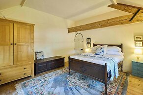 Host Stay The Chapel