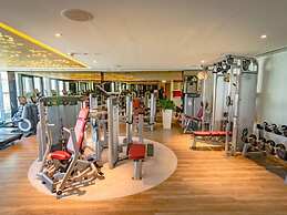 Cosmos Living 1 Bedroom Paramount Towers