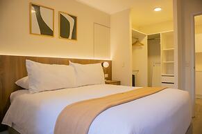 w Exceptional 1BR w Balcony in San Isidro