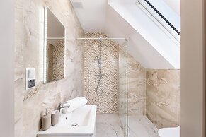 Apart House A4