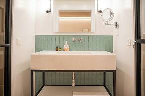 Liberty Suites Spetses