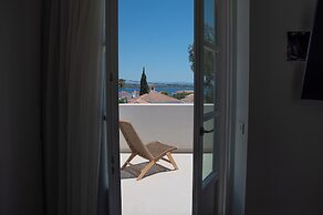 Liberty Suites Spetses