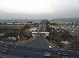 Hotel Indus Inn