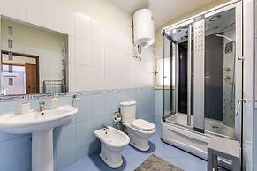 Bright Comfy 2BR Apartment by the Adriatic