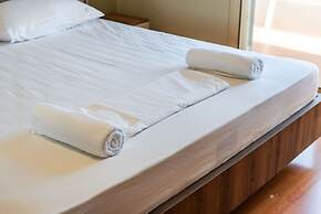 Bright Comfy 2BR Apartment by the Adriatic