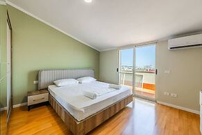 Bright Comfy 2BR Apartment by the Adriatic