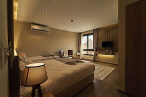 Pyramids Secret Hotel