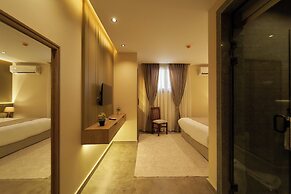 Pyramids Secret Hotel