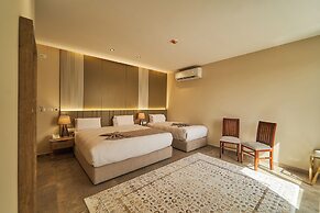 Pyramids Secret Hotel