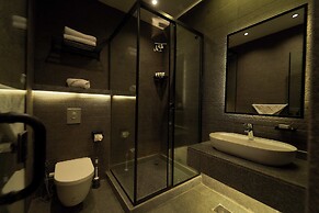 Pyramids Secret Hotel