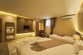 Pyramids Secret Hotel