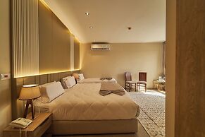 Pyramids Secret Hotel