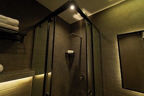 Pyramids Secret Hotel