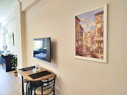 Tsak0ne Apt Near Monastiraki Sights Shops