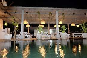 Pom Pom's Bali Apartments