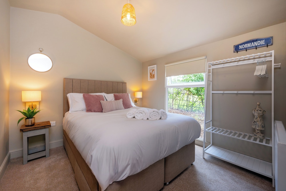 The Hideaway Lower Shockerwick Lodge